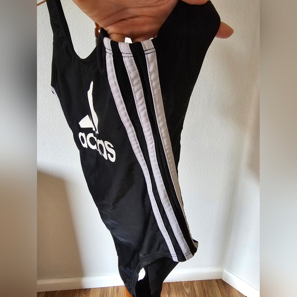 LAST CHANCE! Adidas One Piece Swim Suit Black Size Small - Picture 4 of 10